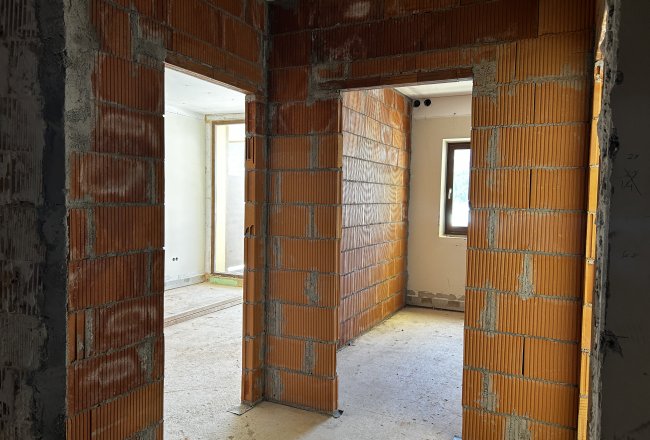 erste Wände wurden aufgestellt