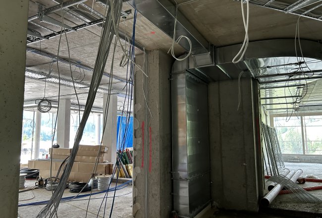 Kabelsalat in der Lobby