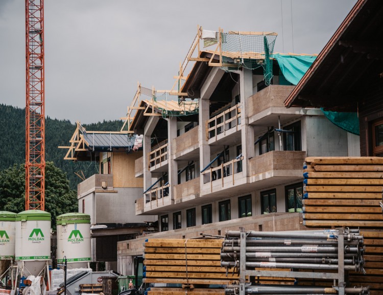 Der Dachstuhl ist fast komplett fertig