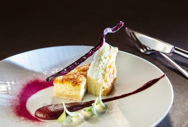 Bergkäsetarte mit Urkarottencreme