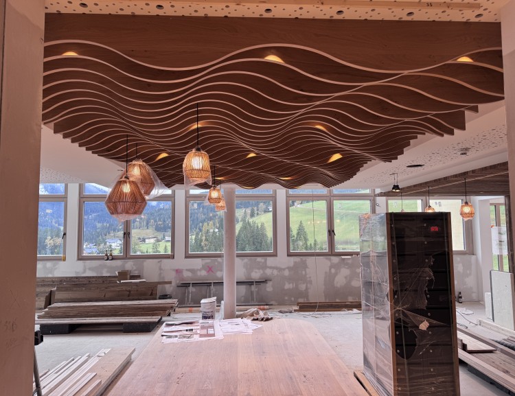 Die Lamellen über der Lobby sind ein echter Hingucker