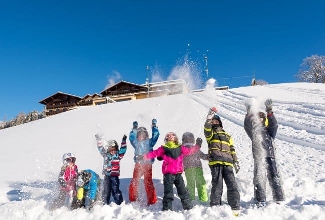 Spiel und Spaß beim Winterurlaub in Filzmoos