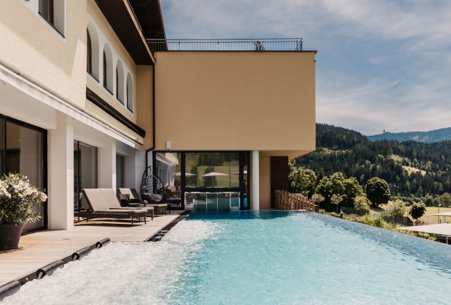 Infinity Outdoor pool