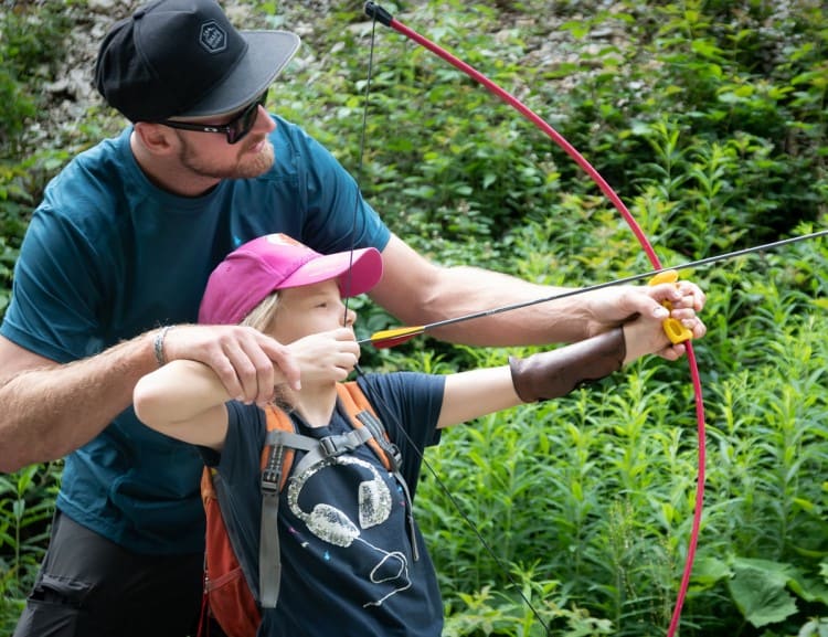 Archery with children © Mannitou Outdoor