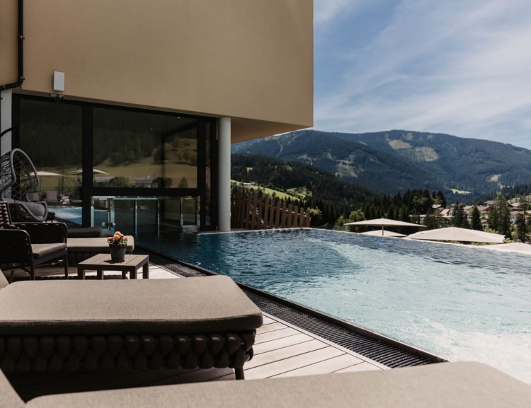 Ourdoor Infinity Pool