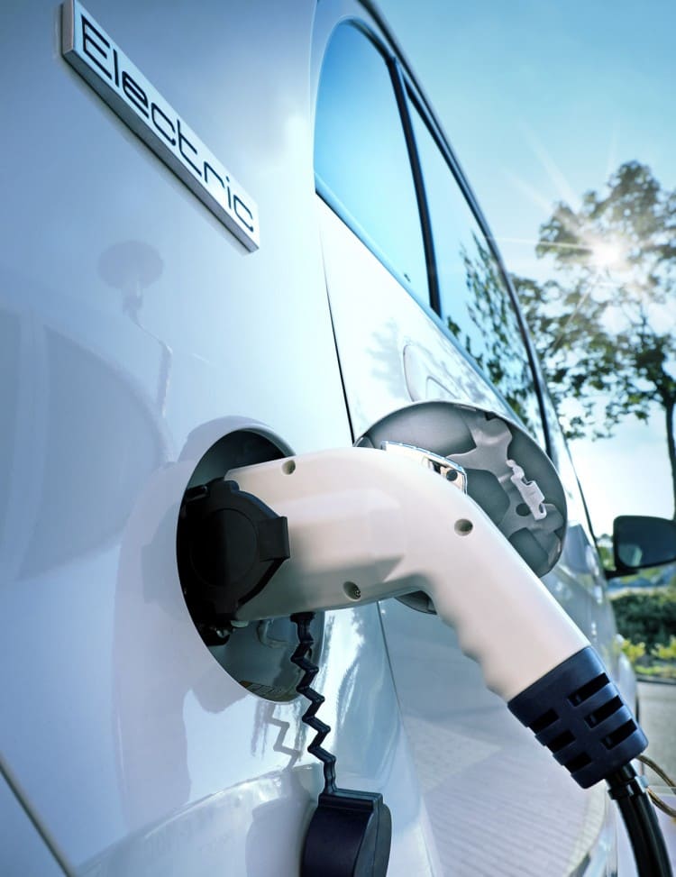 E-Charger für Tesla und andere E-Fahrzeuge