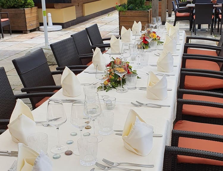 Festlich gedeckter Tisch