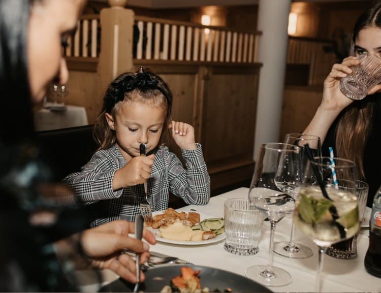 Your own table © Selina Flasch Photography