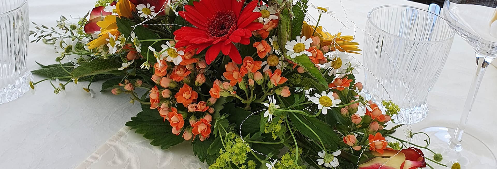  Flower arrangements on a festive table