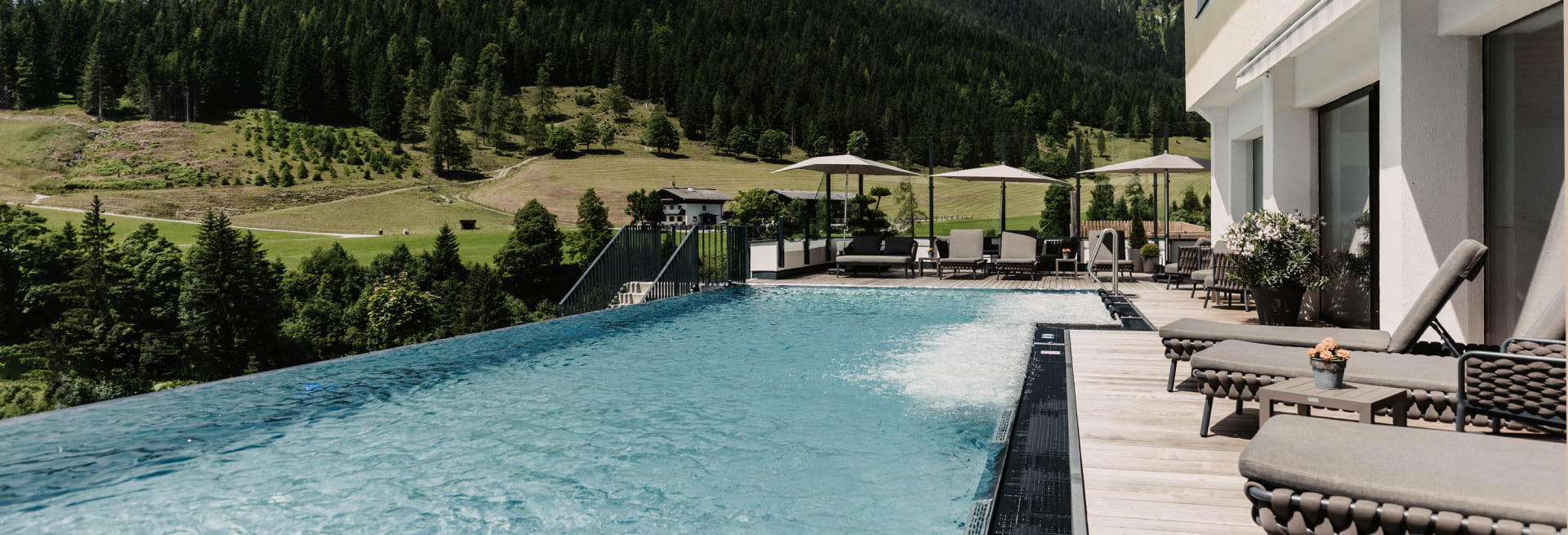 Hotel with pool in Filzmoos, Austria © Selina Flasch