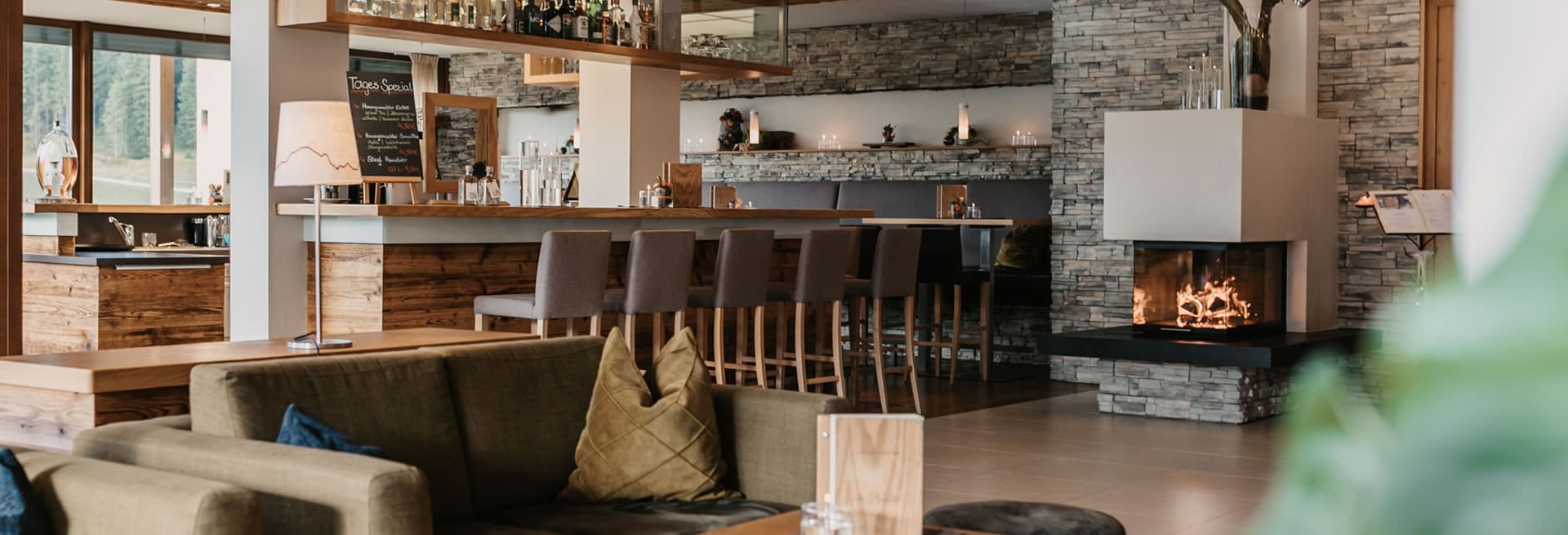 Sepp and Soda Bar in the 4-star Hotel Neubergerhof in Filzmoos