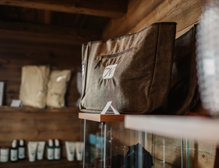 Unser kleiner, aber feiner, Hotelshop direkt an der Rezeption