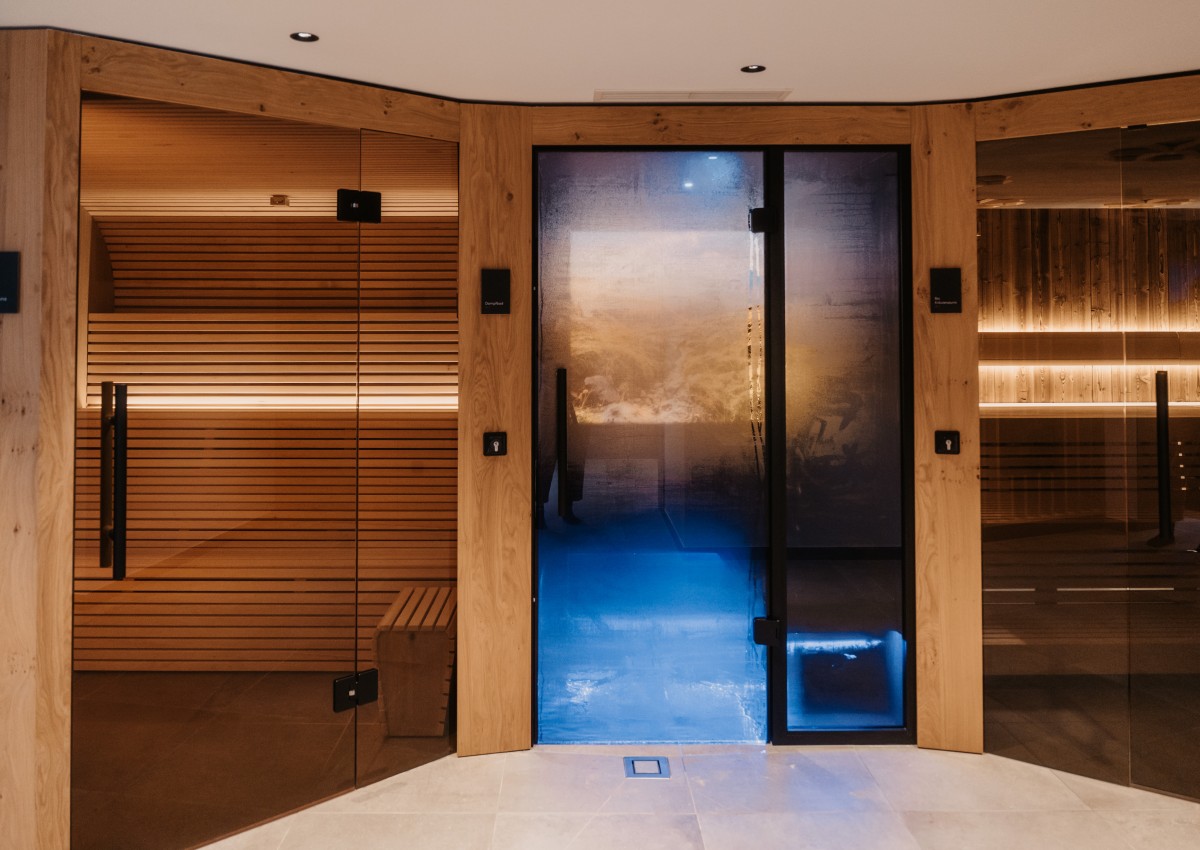 Salzsauna, Dampfbad und Bio Kräutersauna zum entspannen.