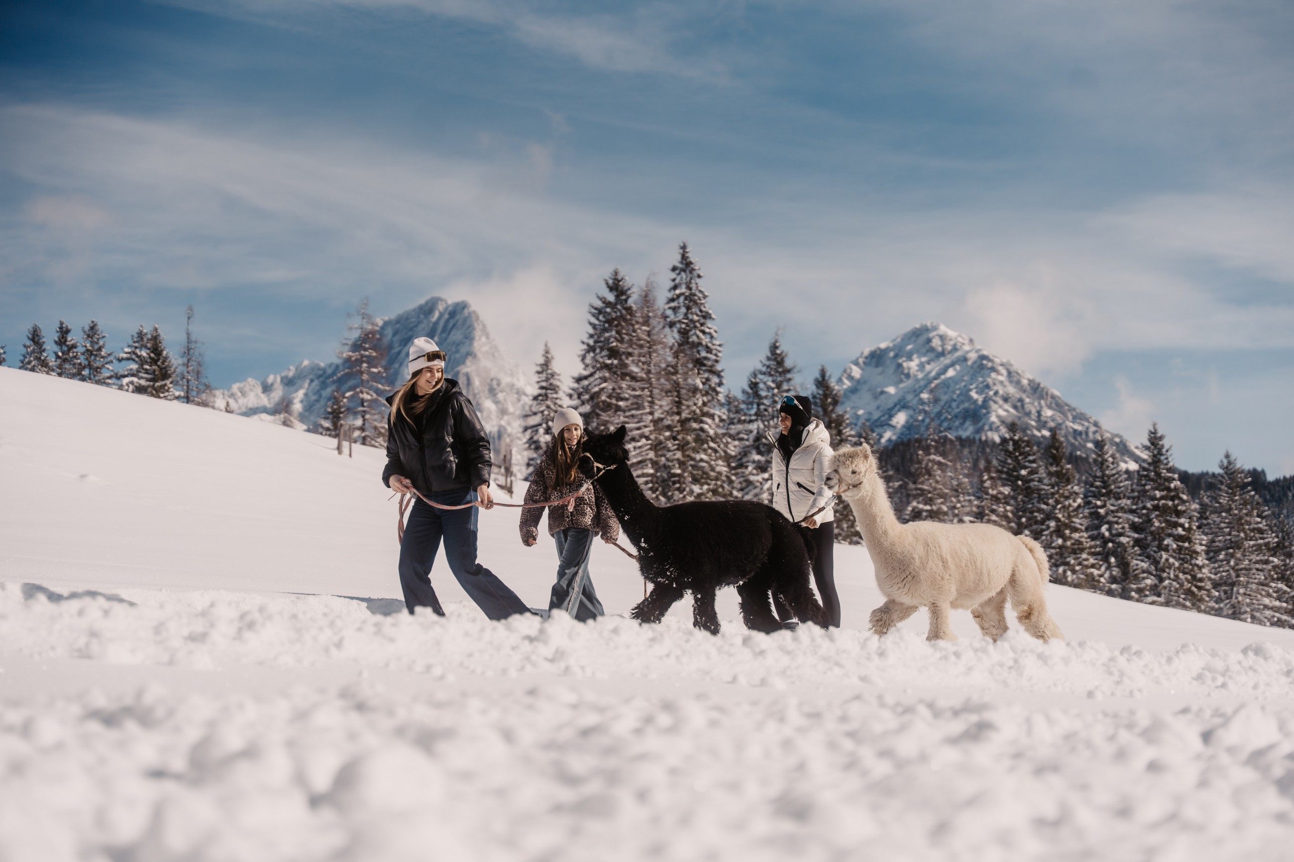 Kinder spielen im Schnee &copy; Klaus Bauer