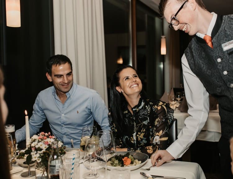  Dinner in the restaurant © Selina Flasch Photography