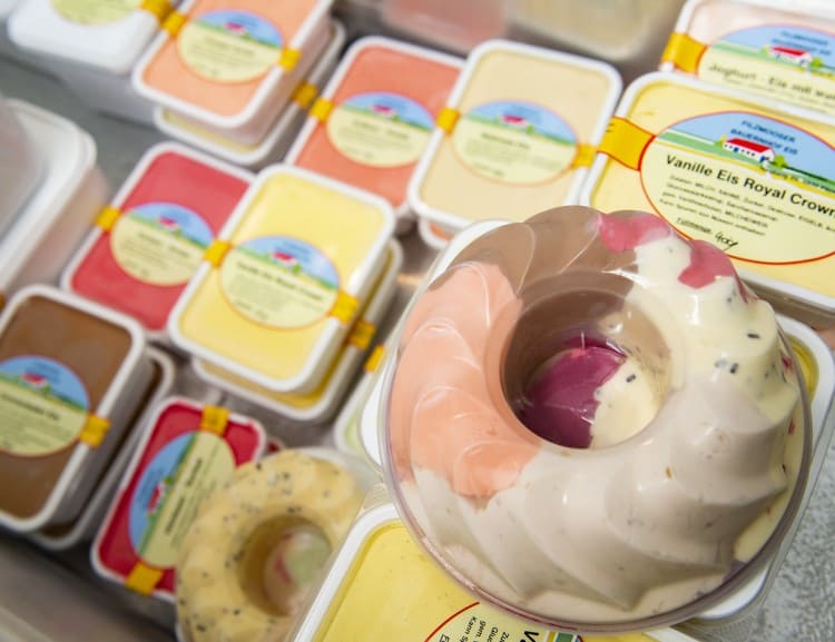  The Rettenwender family produces approx. 45 types of ice cream. © G.A.-Service