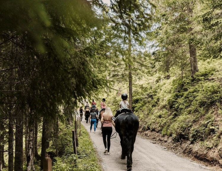 Führrunden für die kleinen Gäste © Selina Flasch Photography