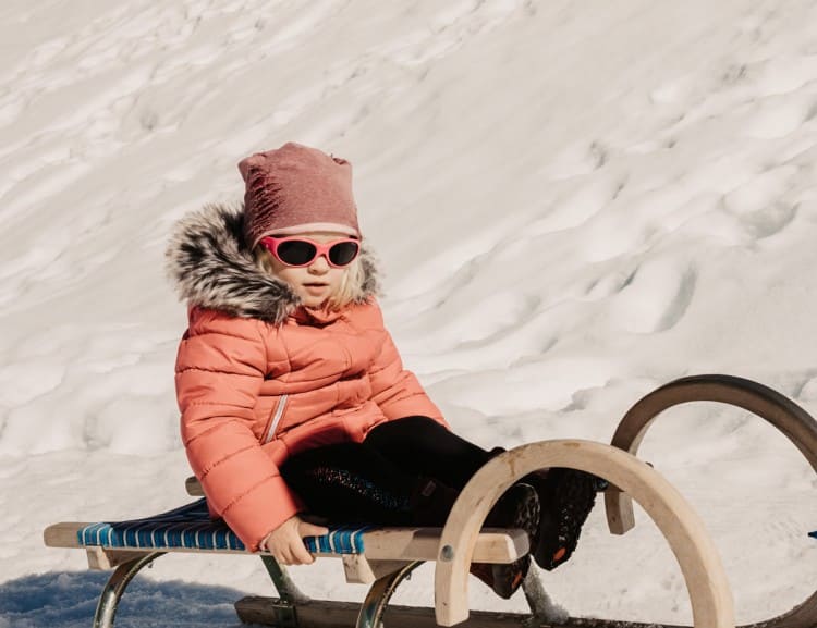 Rodeln mit Kindern © Selina Flasch Photography