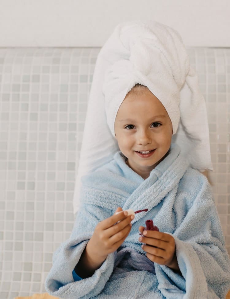  Children can learn to swim in our swimming course © Selina Flasch Photography