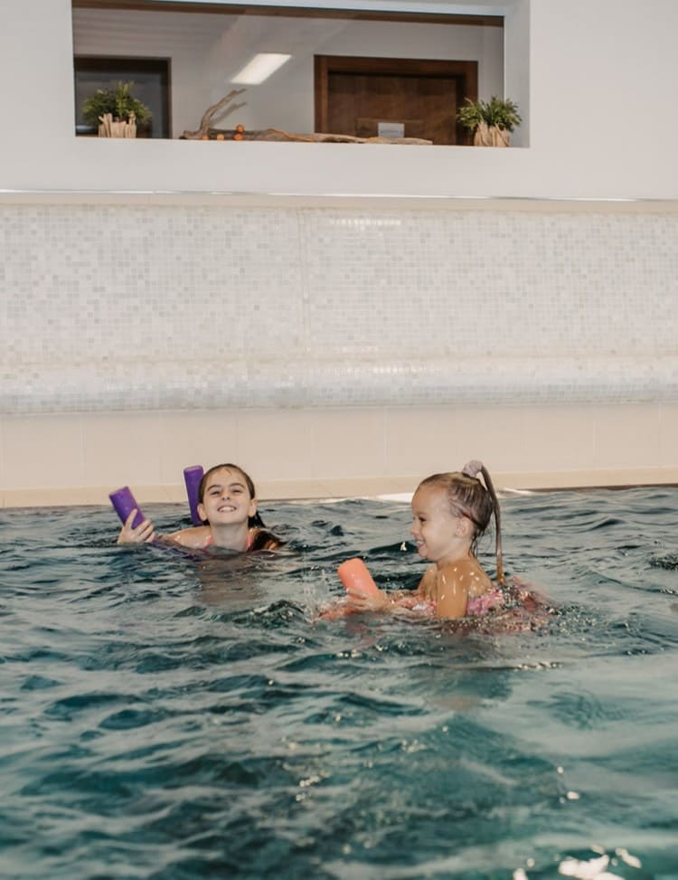 to learn how to swim © Selina Flasch Photography