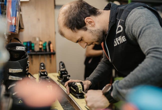 Skiservice direkt im Hotel