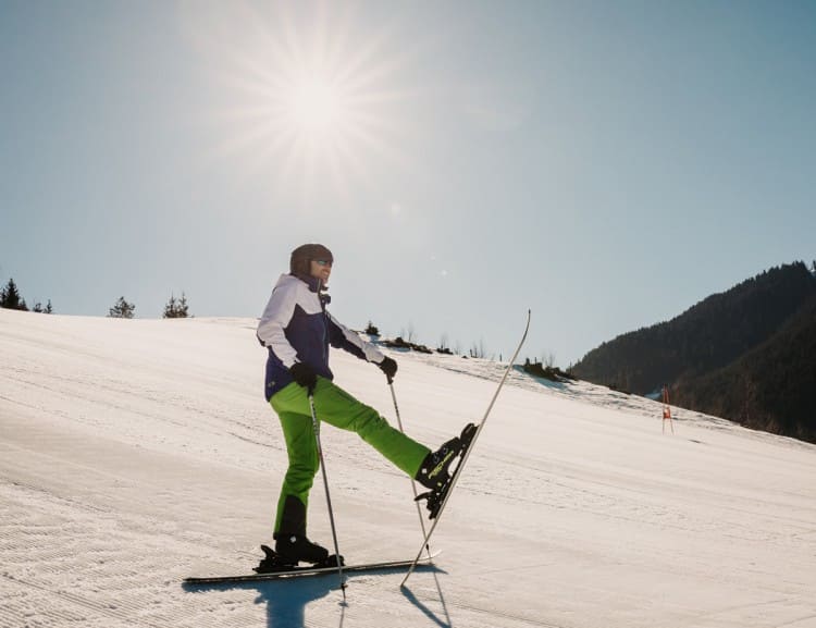 Der Skibus bringt Sie zu perfekt präparierten Pisten. © Selina Flasch Photography