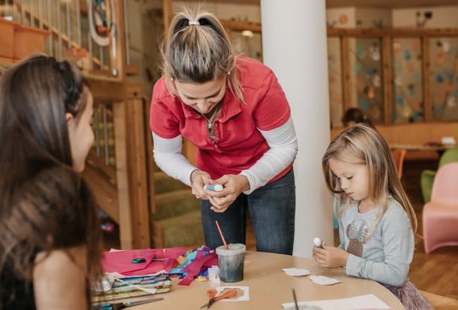 handcraft in the kids club