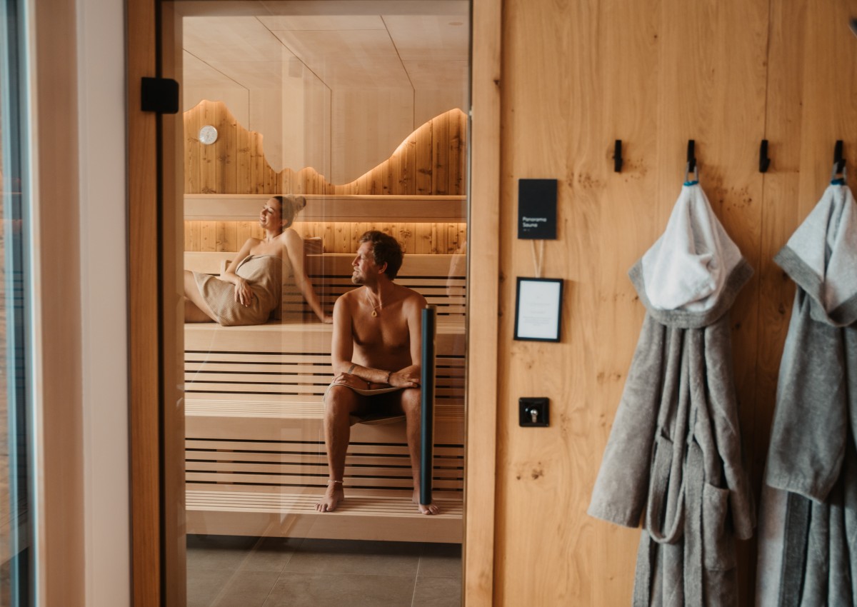 Am Infinity Pool entspannen &copy; Selina Flasch Photography 