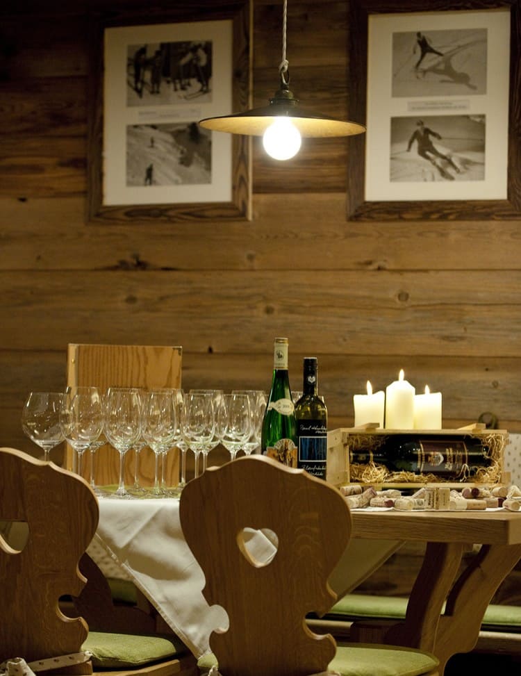  Wine tasting in our farmhouse parlor  © Gerhard Wolkersdorfer