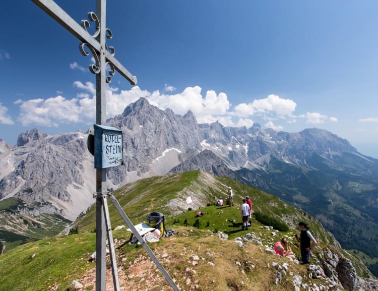 Gipfelkreuz am Rötelstein