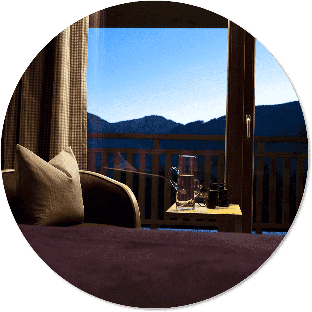 Familienzimmer zur blauen Stunde