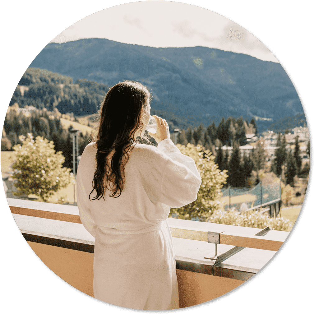 Bademantel - traumhafte Aussicht vom Sauna-Balkon