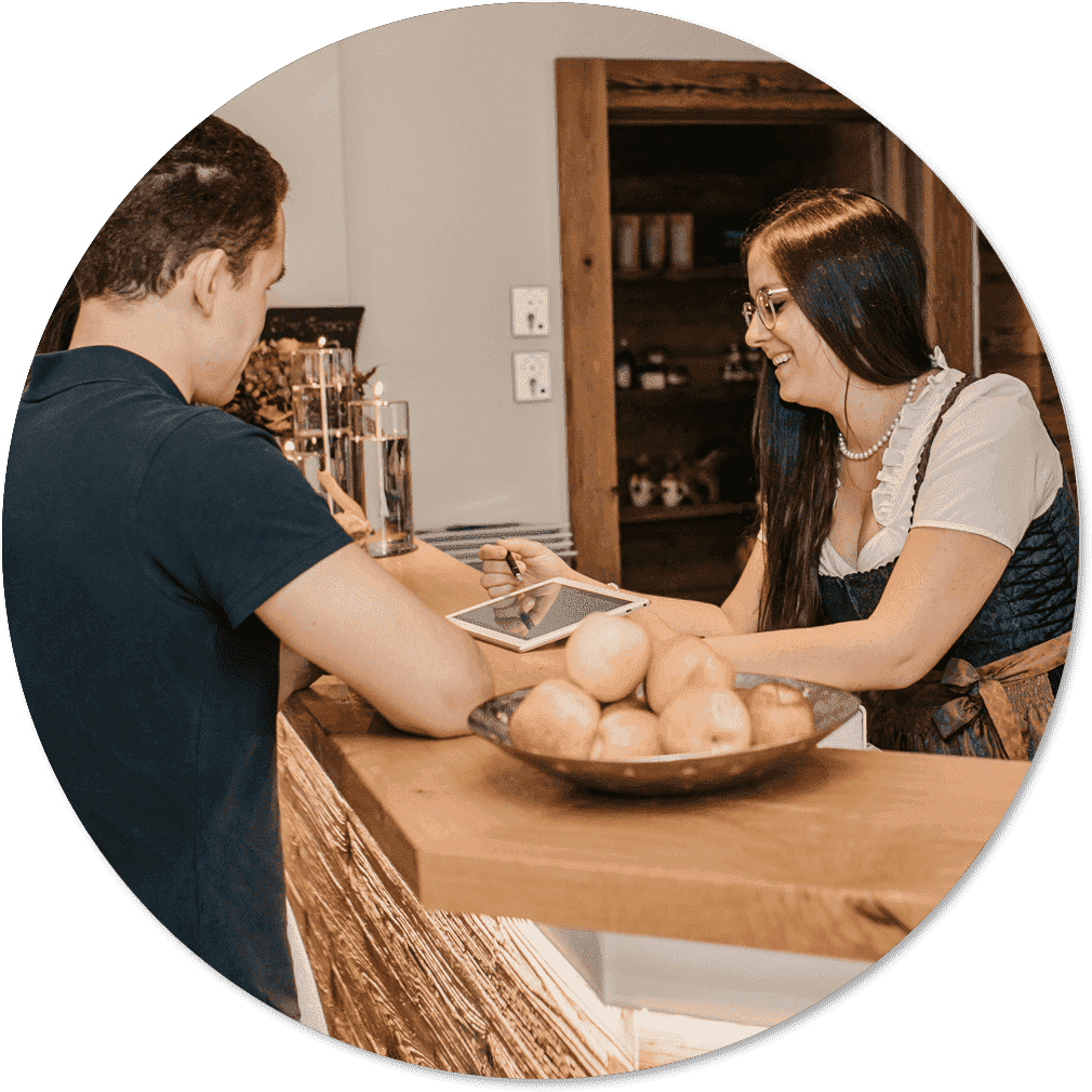 Die Post nehmen wir an der Rezeption an.