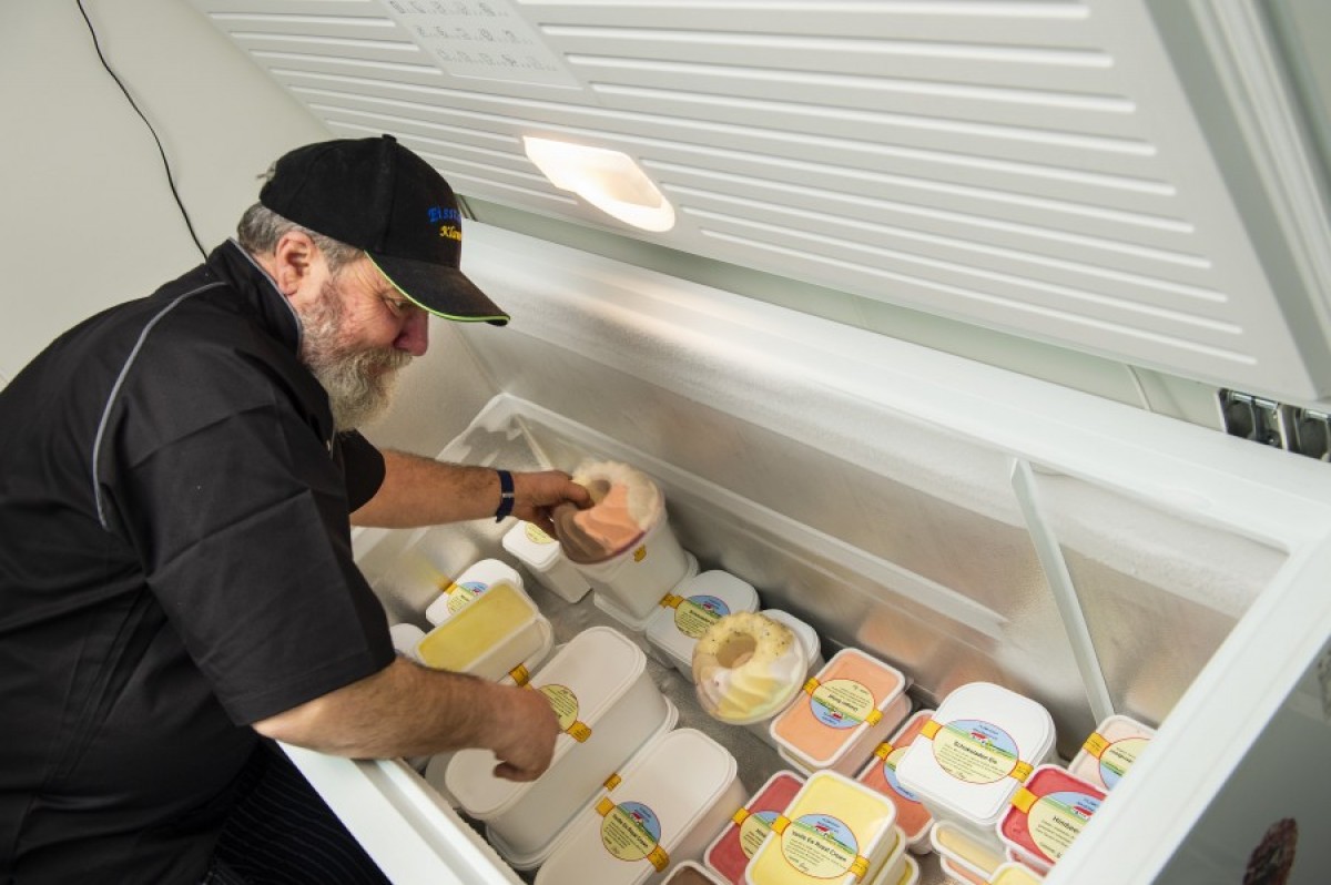 Der Kirchgasshof bietet selbstgemachtes Eis im eigenen Hofladen an.