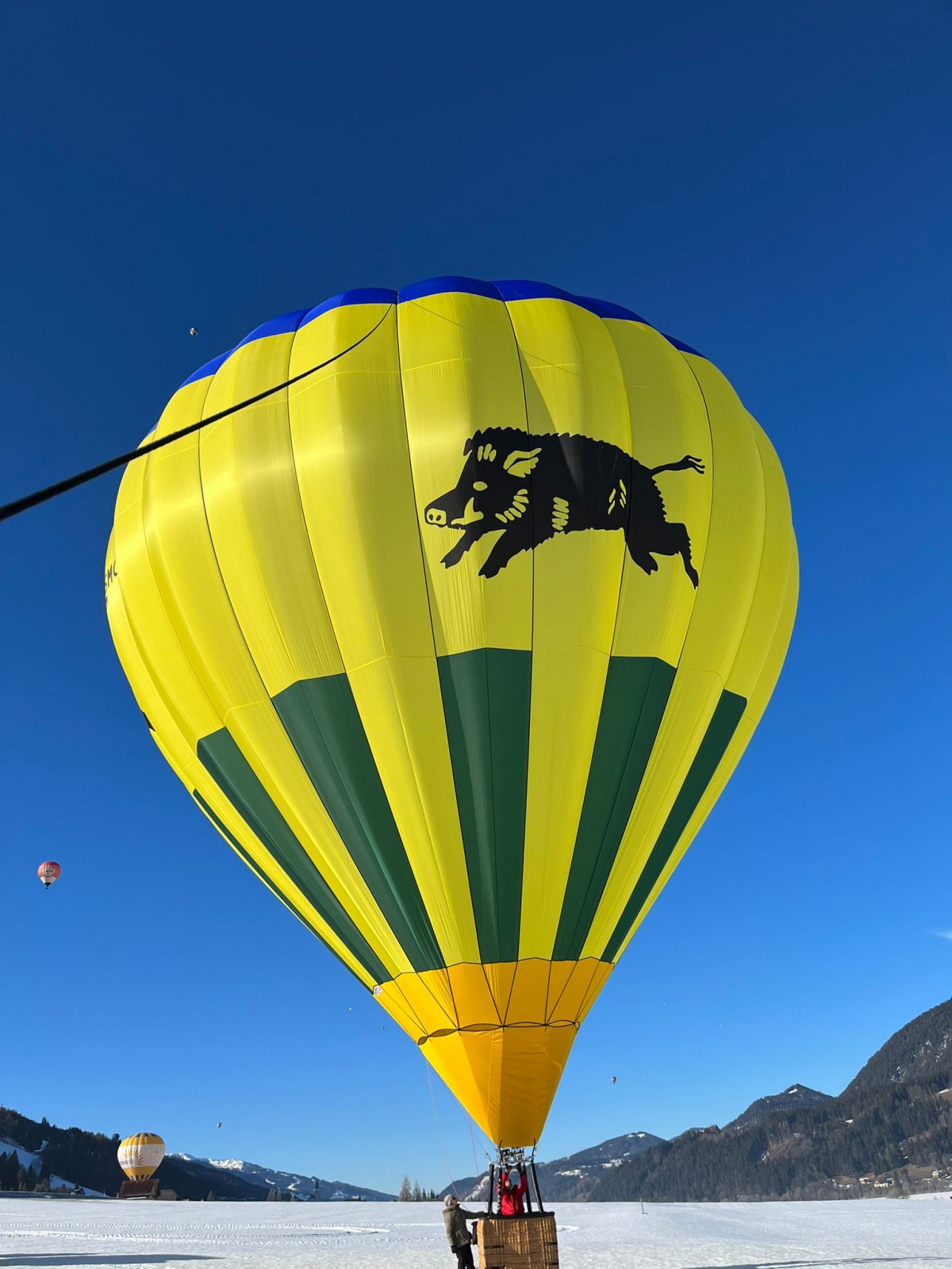 Erleben Sie eine wunderschöne Ballonfahrt über die Alpen in Filzmoos